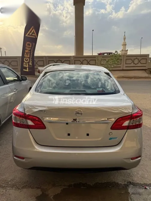 نيسان سنترا 2026 فضي جديدة للبيع - 3