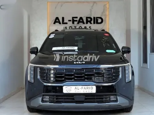 كيا كارنفال 2025 أسود جديدة للبيع - 1