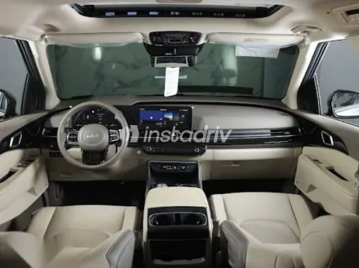 كيا كارنفال 2025 أسود جديدة للبيع - 3