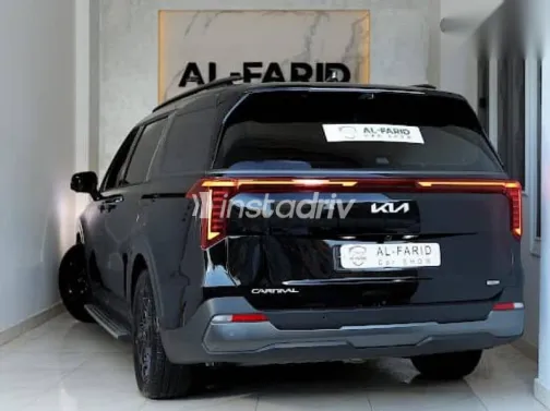 كيا كارنفال 2025 أسود جديدة للبيع - 9