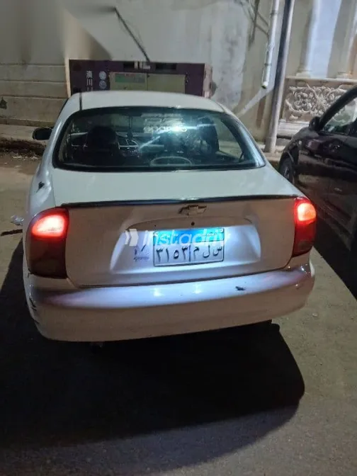 شيفروليه لانوس 2010 أبيض مستعملة للبيع - 2