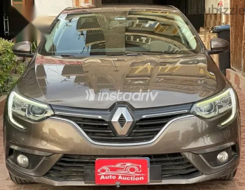 رينو ميجان 2020 بني مستعملة للبيع - 1