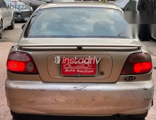 Kia Sephia 1999 Gold Used for Sale - 4