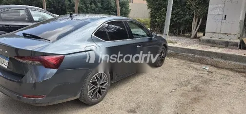 Skoda Octavia 2021 Green Used for Sale - 3