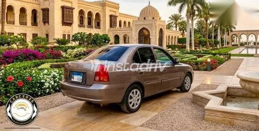 هيونداي فيرنا 2018 بني مستعملة للبيع - 2