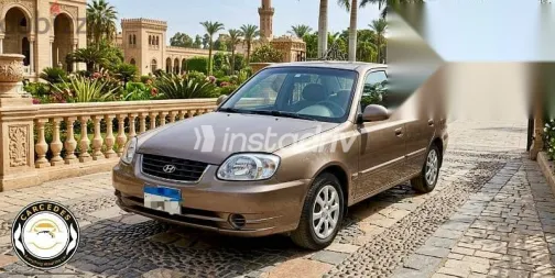 هيونداي فيرنا 2018 بني مستعملة للبيع - 3