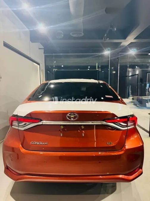 تويوتا كورولا 2026 برتقالي جديدة للبيع - 3