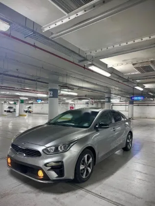 كيا سيراتو 2021 رمادي مستعملة للبيع