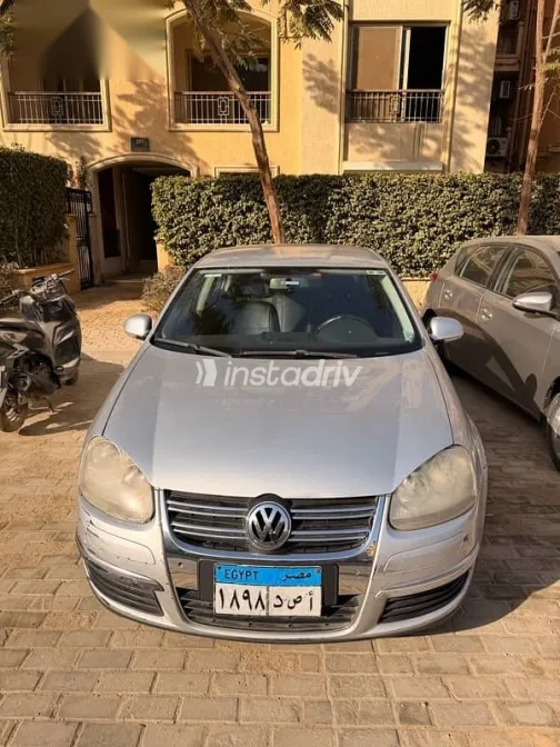 فولكس فاغن جيتا 2011 فضي مستعملة للبيع - 4