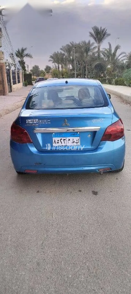 Mitsubishi Attrage 2014 Dark Blue Used for Sale - 7