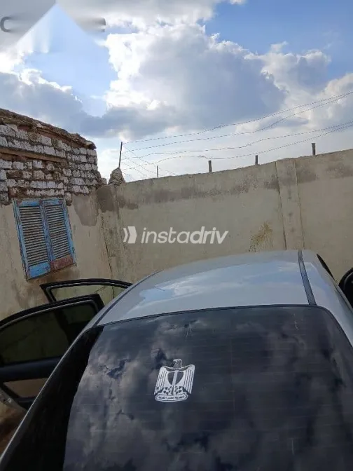 شيفروليه افيو 2015 فضي مستعملة للبيع - 9