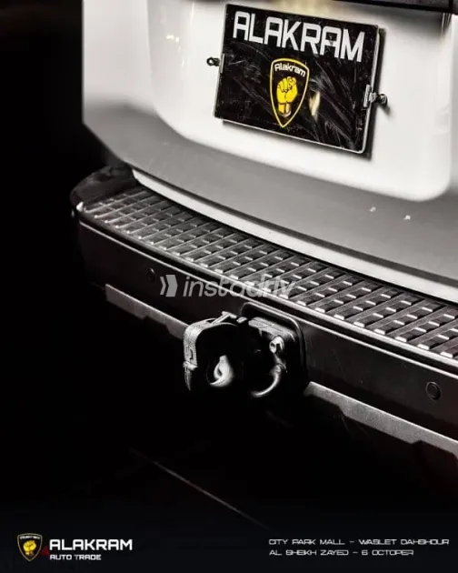 تويوتا برادو 2024 أبيض مستعملة للبيع - 3