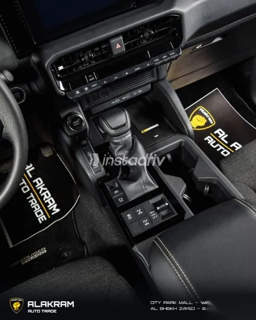 تويوتا برادو 2024 أبيض مستعملة للبيع - 6