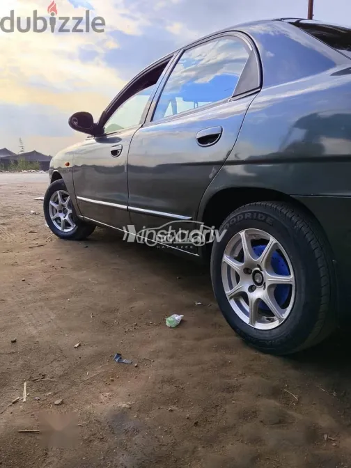 دايو نوبيرا 2004 أخضر مستعملة للبيع - 3