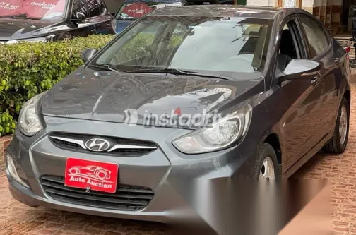 هيونداي اكسنت 2012 رمادي مستعملة للبيع - 3