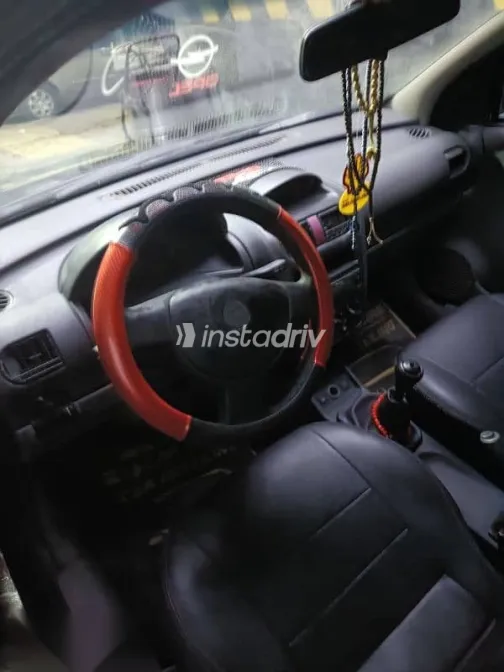 اوبل كورسا 2004 أسود مستعملة للبيع - 2