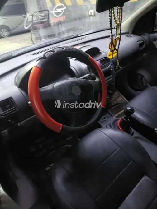 اوبل كورسا 2004 أسود مستعملة للبيع - 3