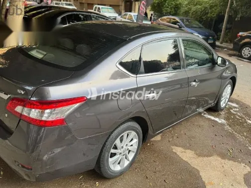 نيسان سنترا 2023 رمادي مستعملة للبيع - 3