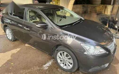 نيسان سنترا 2023 رمادي مستعملة للبيع - 5