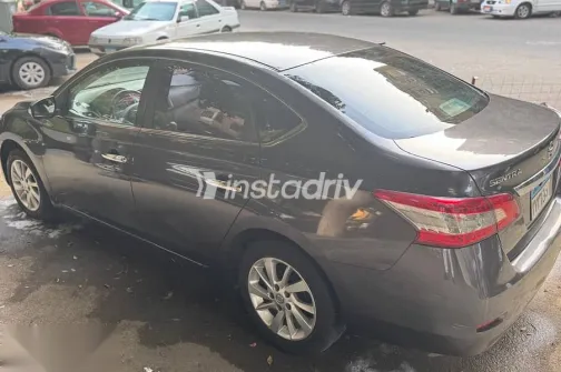 نيسان سنترا 2023 رمادي مستعملة للبيع - 7