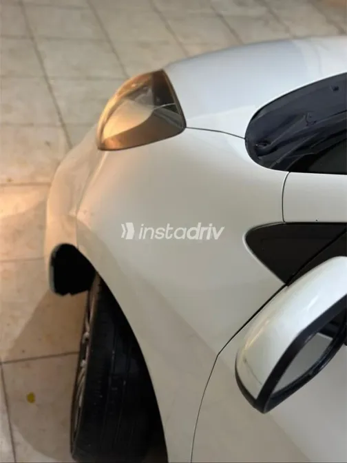 Kia Picanto 2015 White Used for Sale - 3