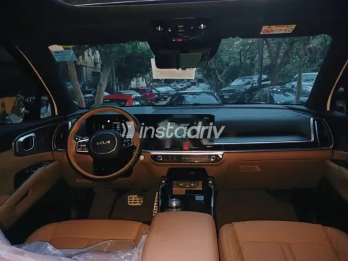 Kia Sorento 2024 White Used for Sale - 4