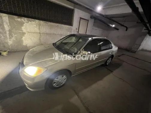 هوندا سيفك 2005 شامبين مستعملة للبيع - 1