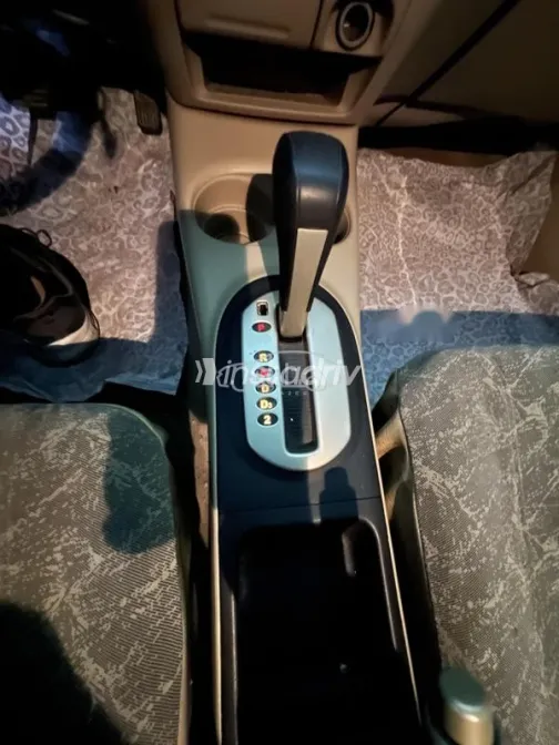 هوندا سيفك 2005 شامبين مستعملة للبيع - 5