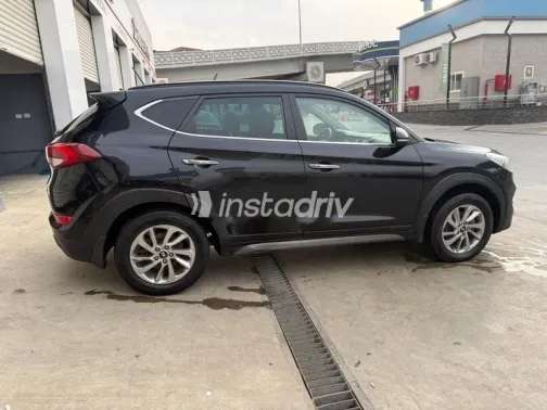 هيونداي توسان GDI 2017 أسود مستعملة للبيع - 4