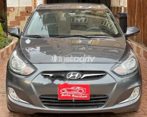 هيونداي اكسنت RB 2012 رمادي مستعملة للبيع - 1