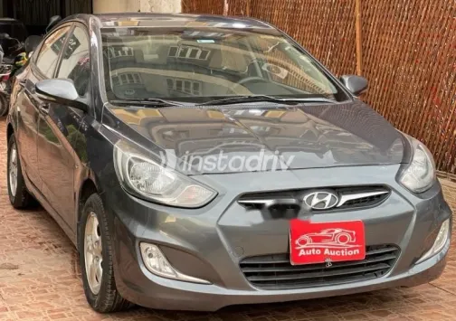 هيونداي اكسنت RB 2012 رمادي مستعملة للبيع - 2