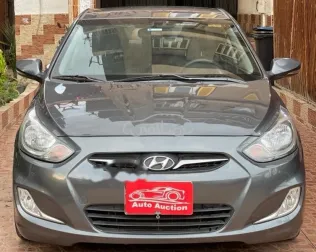 هيونداي اكسنت RB 2012 رمادي مستعملة للبيع
