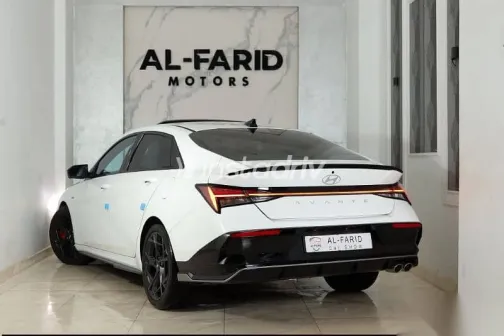 هيونداي افانتي 2026 أبيض جديدة للبيع - 5