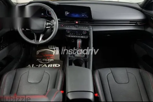 هيونداي افانتي 2026 أبيض جديدة للبيع - 9