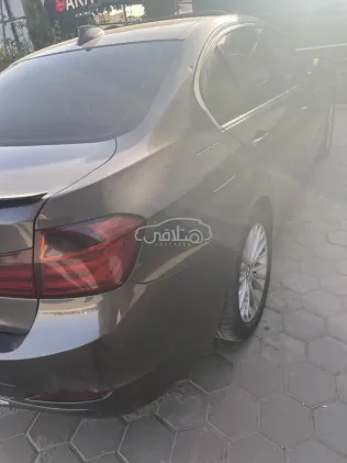 بي ام دبليو 320 2015 بني مستعملة للبيع