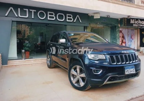 جيب جراند شيروكي 2016 أزرق غامق مستعملة للبيع - 3