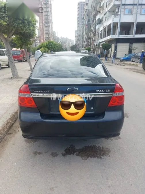 شيفروليه افيو 2015 أسود مستعملة للبيع - 2