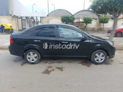 شيفروليه افيو 2015 أسود مستعملة للبيع - 3
