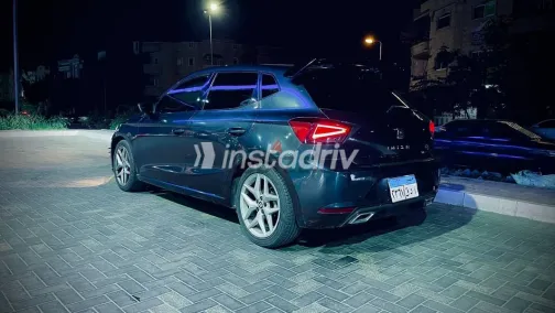 سيات ابيزا 2020 رمادي مستعملة للبيع - 2