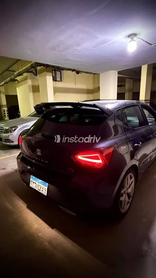سيات ابيزا 2020 رمادي مستعملة للبيع - 3