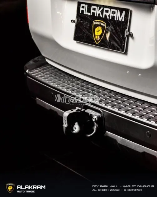 تويوتا برادو 2024 أبيض مستعملة للبيع - 2