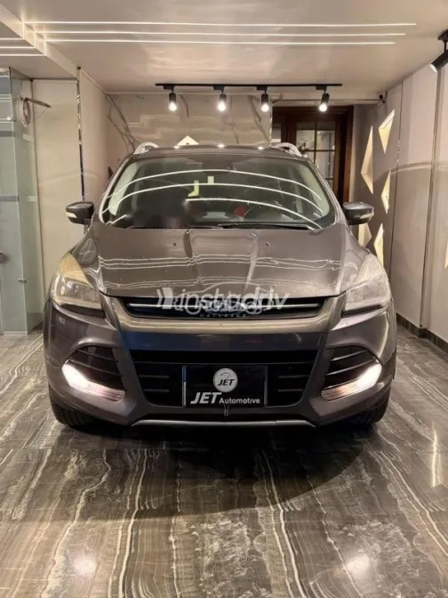 فورد كوجا 2016 رمادي مستعملة للبيع - 1