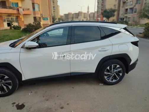 هيونداي توسان 2022 أبيض مستعملة للبيع - 3