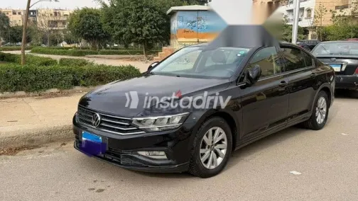فولكس فاغن باسات 2021 أسود مستعملة للبيع - 6