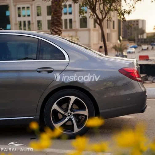 Mercedes E 200 2020 Gray Used for Sale - 3