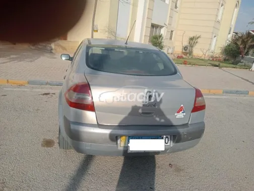 Renault Megane 2005 Gold Used for Sale - 2