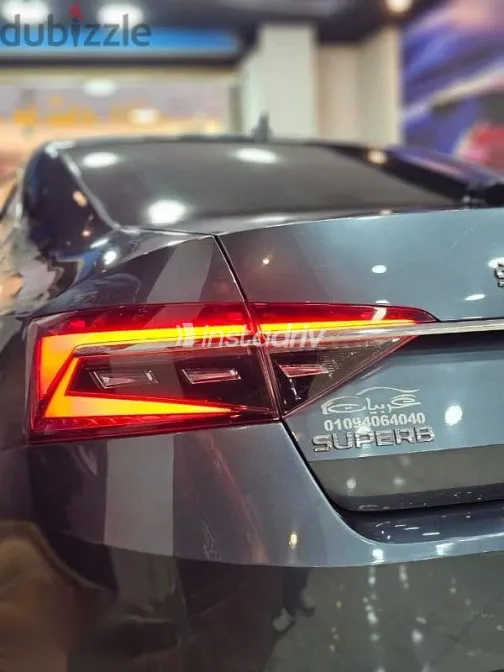سكودا سوبيرب 2021 رمادي مستعملة للبيع - 3