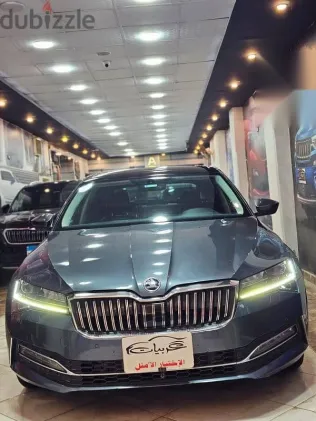 سكودا سوبيرب 2021 رمادي مستعملة للبيع