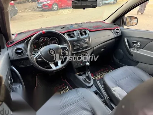 Renault Logan 2022 Black Used for Sale - 4