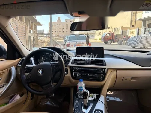 بي ام دبليو 318 2016 أبيض مستعملة للبيع - 4